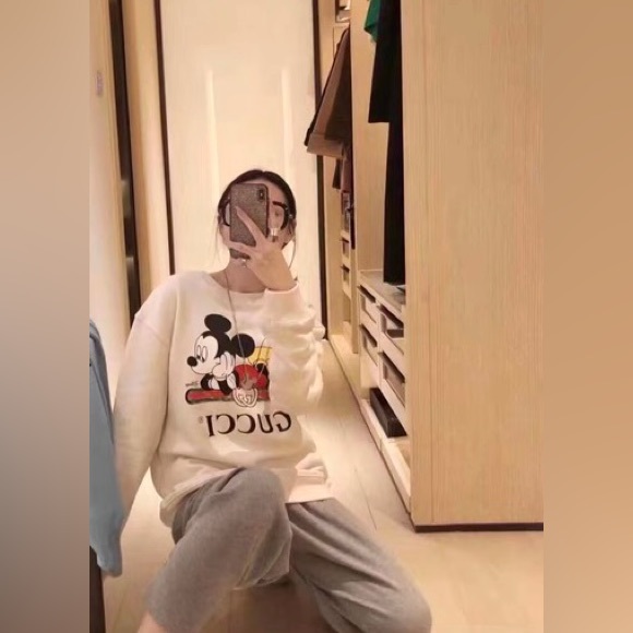 Super Soft Mickey Hoodie - Picture 4 of 7